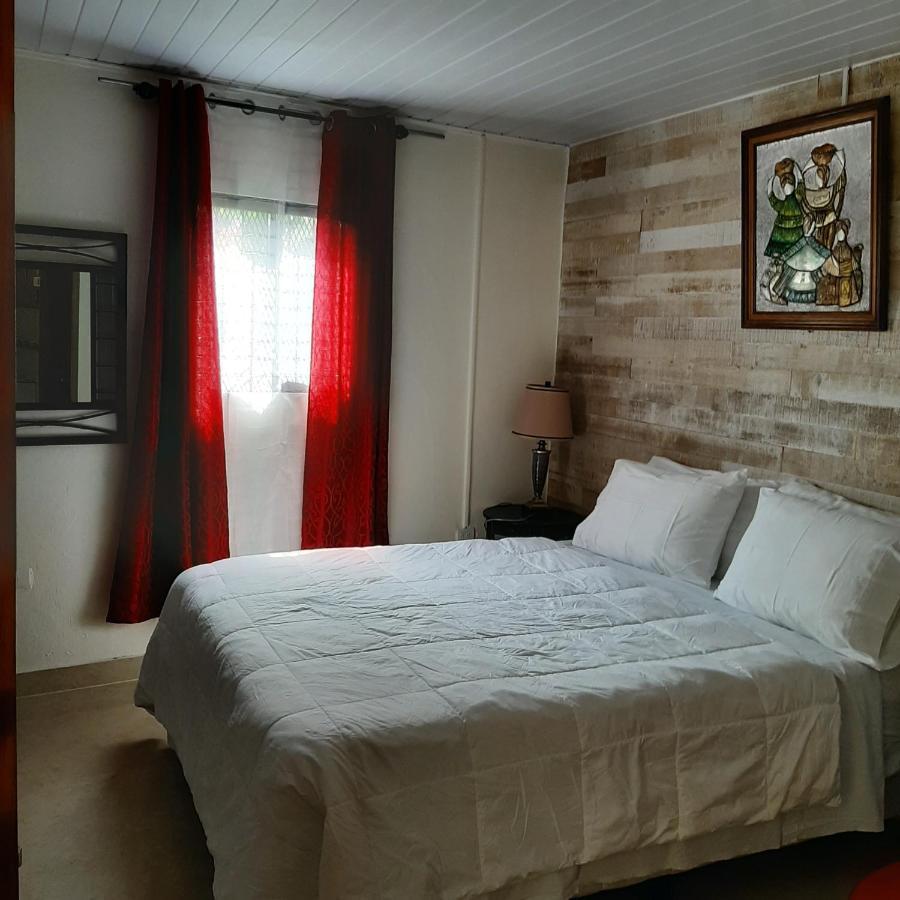 Rancha Azul Inn Alajuela Eksteriør bilde