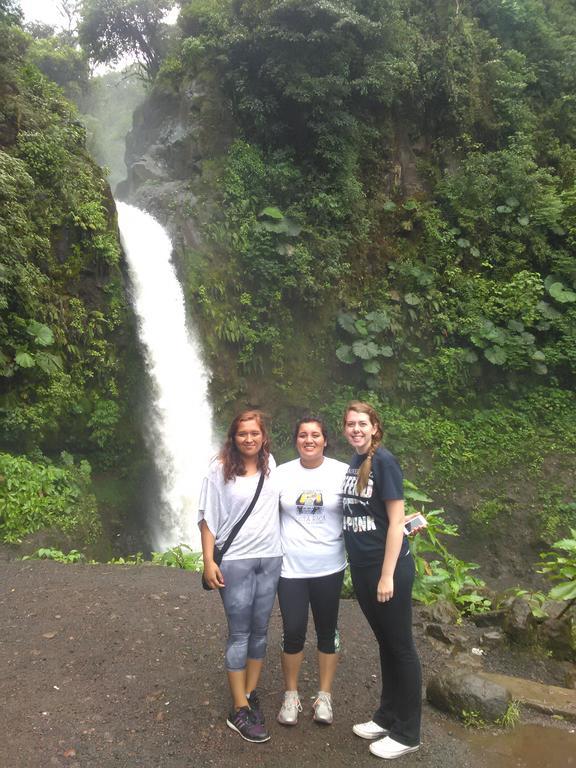 Rancha Azul Inn Alajuela Eksteriør bilde